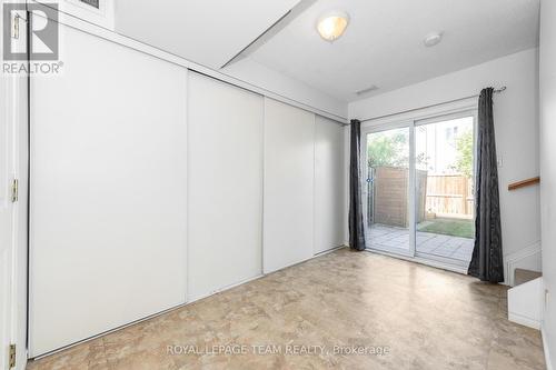 40 Manhattan Crescent, Ottawa, ON - Indoor Photo Showing Other Room