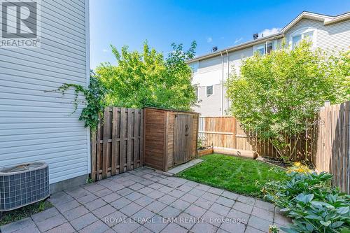 40 Manhattan Crescent, Ottawa, ON - Outdoor With Exterior