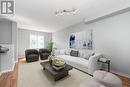 40 Manhattan Crescent, Ottawa, ON  - Indoor Photo Showing Living Room 