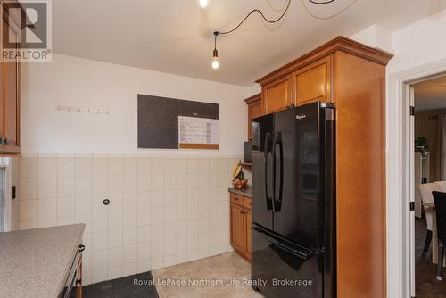680 Main Street W, North Bay (West End), ON - Indoor Photo Showing Kitchen