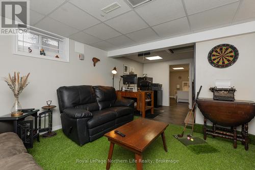 680 Main Street W, North Bay (West End), ON - Indoor Photo Showing Living Room