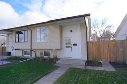 68 Ainsdale WAY  Winnipeg, MB R2C 4B4