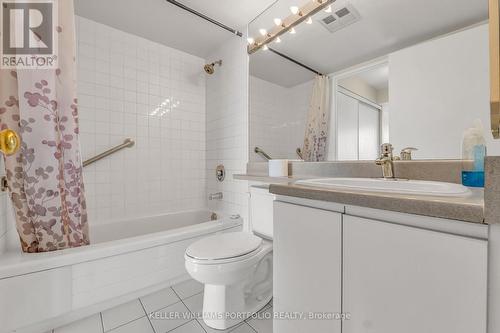501 - 10 Laurelcrest Street, Brampton, ON - Indoor Photo Showing Bathroom