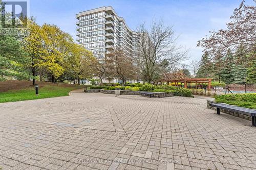 501 - 10 Laurelcrest Street, Brampton, ON - Outdoor