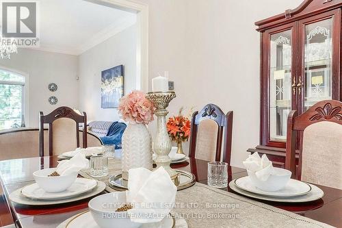 2414 Camilla Road, Mississauga, ON - Indoor Photo Showing Dining Room