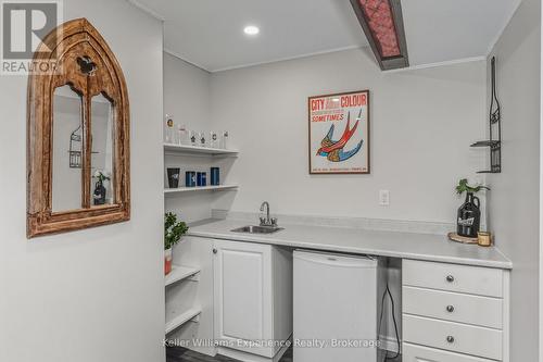 835 Dominion Avenue, Midland, ON - Indoor Photo Showing Other Room