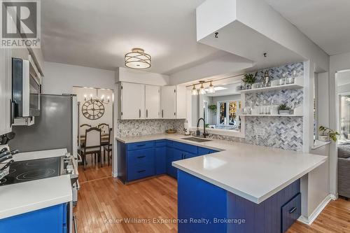 835 Dominion Avenue, Midland, ON - Indoor Photo Showing Kitchen