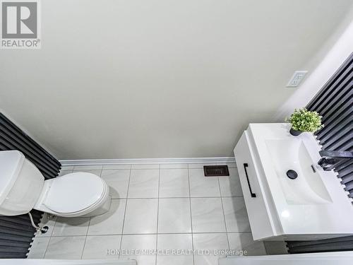 1416 Oakmont Common, Burlington, ON - Indoor Photo Showing Bathroom