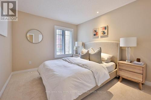 2320 Woodfield Road, Oakville, ON - Indoor Photo Showing Bedroom