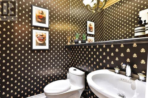 2320 Woodfield Road, Oakville, ON - Indoor Photo Showing Bathroom