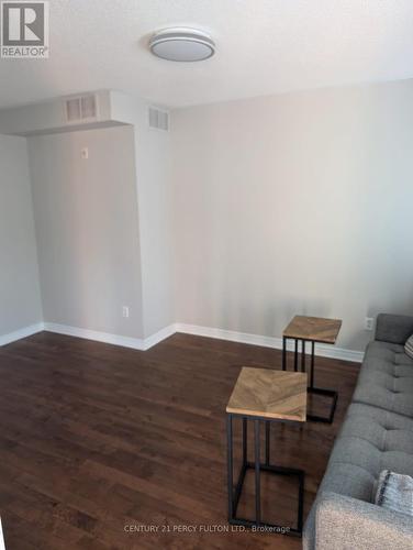 71 Barchester Crescent, Whitby, ON - Indoor Photo Showing Other Room