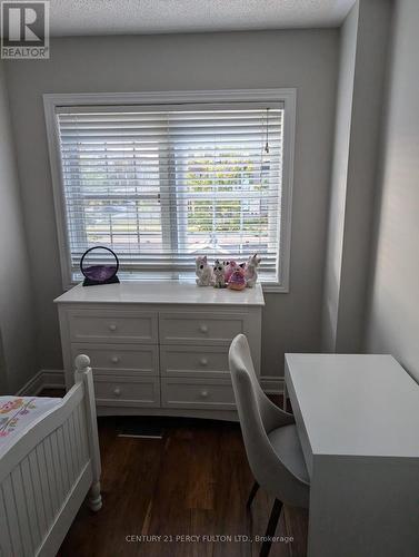 71 Barchester Crescent, Whitby, ON - Indoor Photo Showing Bedroom