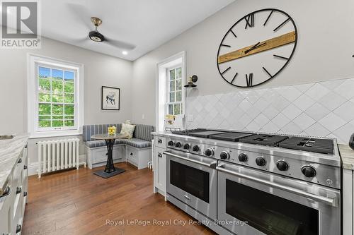 66 Old Mill Road, Cambridge, ON - Indoor Photo Showing Kitchen With Upgraded Kitchen