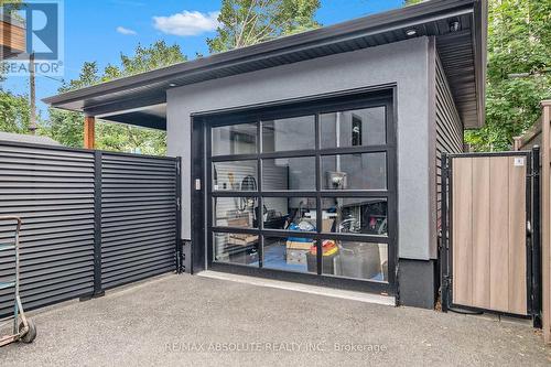 160 Begonia Avenue, Ottawa, ON - Outdoor With Exterior