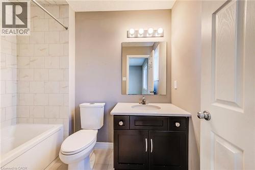 ensuite 4 piece bath - 77 John Brabson Crescent, Guelph, ON - Indoor Photo Showing Bathroom
