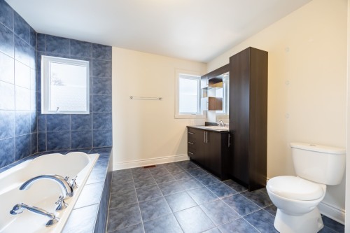 Salle de bains - 75 Ch. De La Beauce, Sainte-Martine, QC - Indoor Photo Showing Bathroom