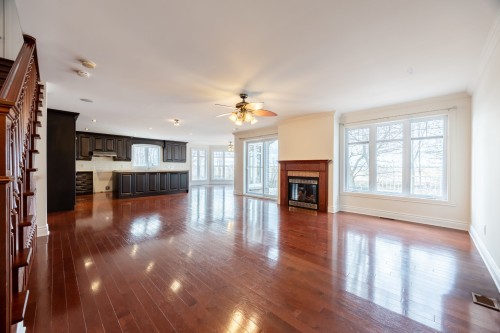 Salon - 75 Ch. De La Beauce, Sainte-Martine, QC - Indoor Photo Showing Living Room With Fireplace
