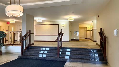 Hall d'entrée/Vestibule - 406-6850 Boul. Henri-Bourassa O., Montréal (Saint-Laurent), QC - Indoor Photo Showing Other Room