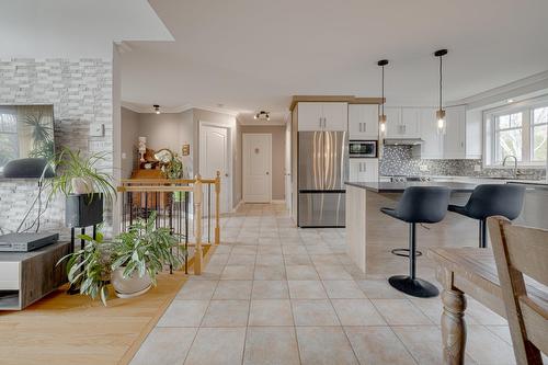 Vue d'ensemble - 900 Rue Vauquelin, Neuville, QC - Indoor Photo Showing Kitchen With Upgraded Kitchen