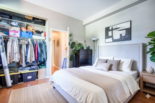 Master Bedroom - 402-3626 Rue Aylmer, Montréal (Le Plateau-Mont-Royal), QC - Indoor Photo Showing Bedroom