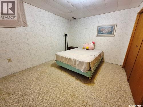 111 Alfred Street, Kyle, SK - Indoor Photo Showing Bedroom