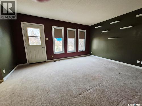 111 Alfred Street, Kyle, SK - Indoor Photo Showing Other Room