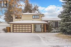 58 Albany CRESCENT  Saskatoon, SK S7K 1J3