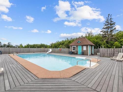 304 6216 Route 11, Mont Carmel, PE 