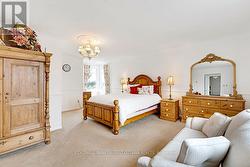 Second floor, home's 5th bedroom has 4-pc ensuite - 