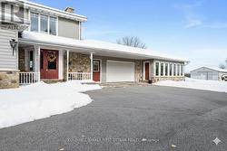 Side entrance with attached garage - 