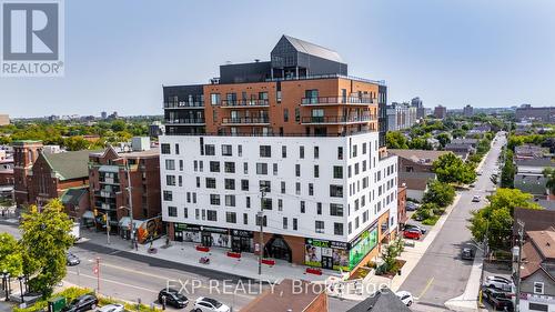 708 - 770 Somerset Street W, Ottawa, ON - Outdoor