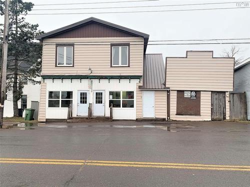 6 Junction Road, Springhill, NS 