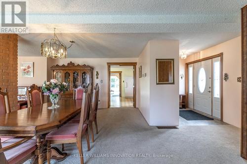 7147 Wellington 124 Road, Guelph/Eramosa, ON - Indoor Photo Showing Dining Room