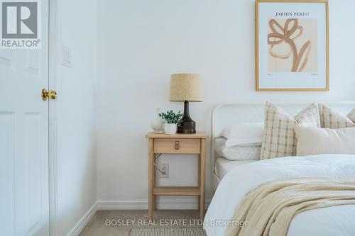 207 - 185 Oneida Crescent, Richmond Hill, ON - Indoor Photo Showing Bedroom