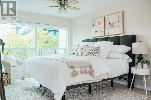 207 - 185 Oneida Crescent, Richmond Hill, ON - Indoor Photo Showing Bedroom