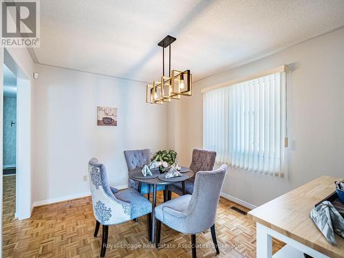 6033 Duford Drive, Mississauga, ON - Indoor Photo Showing Dining Room