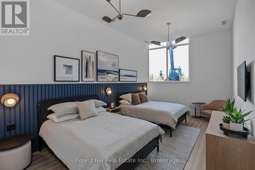 326 - 31 Huron Street, Collingwood, ON 