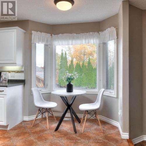 91 Lightbourne Avenue, Stratford, ON - Indoor Photo Showing Dining Room