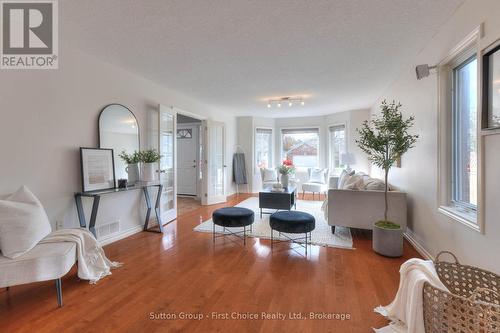 91 Lightbourne Avenue, Stratford, ON - Indoor