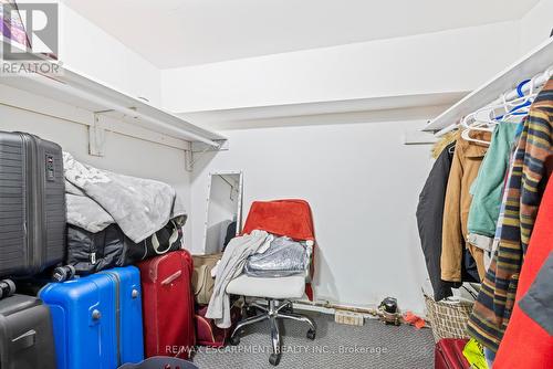 19 Winthrop Place, Hamilton, ON - Indoor With Storage