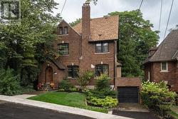 36 MOUNTWOOD AVENUE  Hamilton, ON L8N 2G9