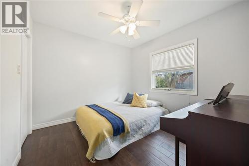 2006 Olive Avenue, Sarnia, ON - Indoor Photo Showing Bedroom