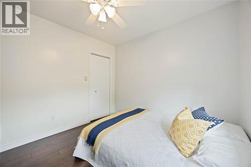 2006 Olive Avenue, Sarnia, ON - Indoor Photo Showing Bedroom