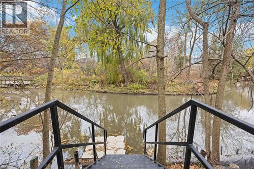 2006 Olive Avenue, Sarnia, ON - Outdoor