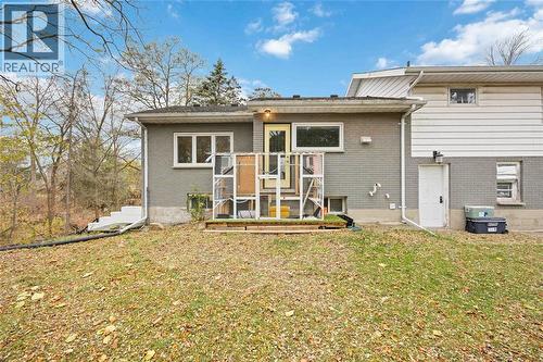 2006 Olive Avenue, Sarnia, ON - Outdoor