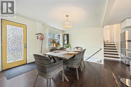 2006 Olive Avenue, Sarnia, ON - Indoor Photo Showing Dining Room