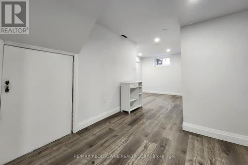 12 Ramsey Crescent, Hamilton, ON - Indoor Photo Showing Other Room