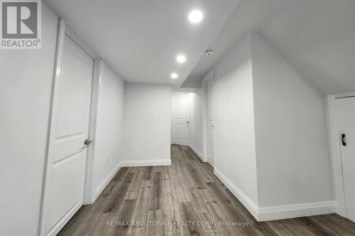 12 Ramsey Crescent, Hamilton, ON - Indoor Photo Showing Other Room