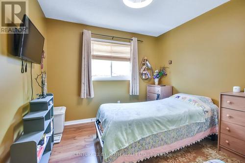 1957 Mill Street, Innisfil, ON - Indoor Photo Showing Bedroom