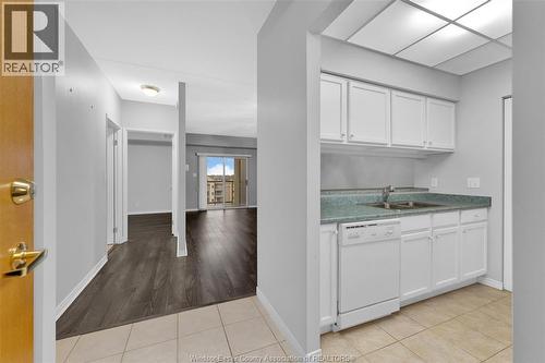 315 Village Grove Unit# 501, Tecumseh, ON - Indoor